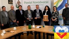 Nowy Dwór Gdański. Podpisanie umowy partnerskiej z Powiatem Sarneńskim.