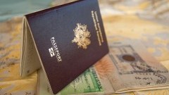 Stacjonarnie czy online? Jak złożyć wniosek o paszport w Malborku