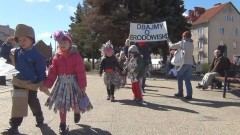 EKOLUDKI NA POMOC NASZEMU MIASTU, CZYLI MARSZ EKOLOGICZNY  MALBORSKICH  PRZEDSZKOLAKÓW - 20.04.2015