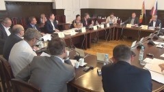 ISKRZY MIĘDZY OPOZYCJĄ A STAROSTĄ. VII SESJA RADY POWIATU MALBORSKIEGO - 28.09.2015