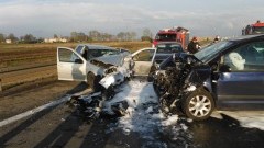 Stare Babki: Zderzenie czterech samochodów na DK7. Śmigłowiec medyczny zabrał poważnie rannego kierowcę – 17.04.2016