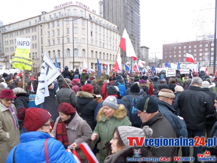 Nie dla reformy oświaty. Pomorskie gimnazja zostaną oflagowane. Manifestacja&#8230;