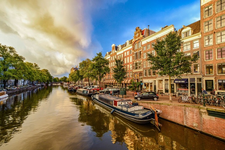 Od Nowego Roku Ruszaj zwiedzać Europę i nie tylko. Nowe loty przez Amsterdam!&#8230;