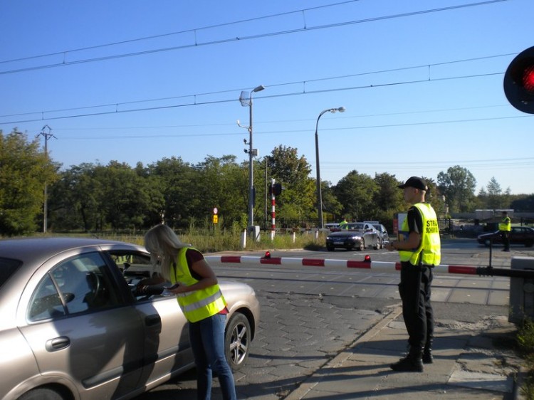 PKP: Mniej wypadków na przejazdach kolejowo-drogowych w wakacje? - 23.06.2017