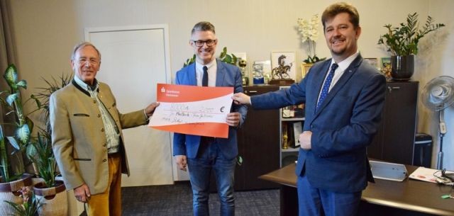 Około 8 tys. zł na kolonie dla dzieci od Honorowego Obywatela Miasta&#8230;