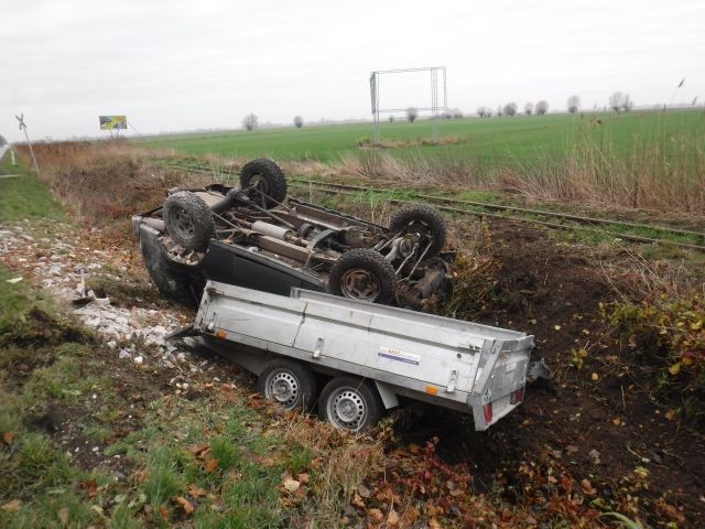 Stegna: Auto wpadło do rowu. 61-letni kierowca bez uprawnień miał 1,5&#8230;