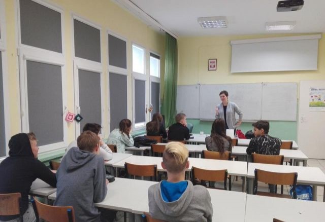 Mikoszewo: Warsztaty z doradztwa zawodowego w Szkole Podstawowej.