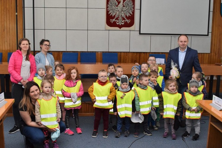 Wizyta przedszkolaków w Urzędzie Miejskim w Nowym Dworze Gdańskim