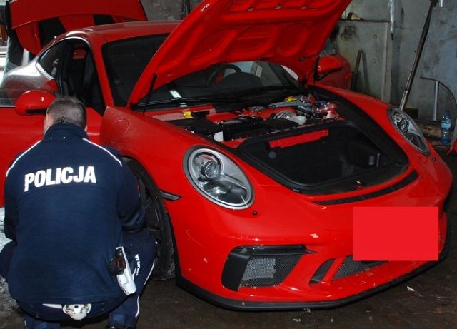 Policjanci odzyskali Porsche