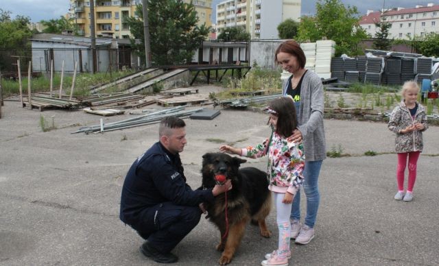 Dzieci z półkolonii z Centrum Zabaw "Pozytywka" zwiedziły malborską&#8230;