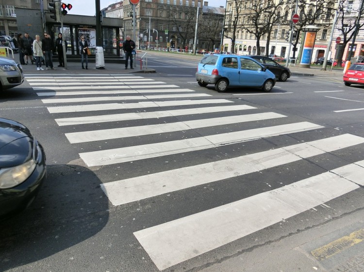 Potrącenie na przejściu dla pieszych – raport sztumskich służb mundurowych.