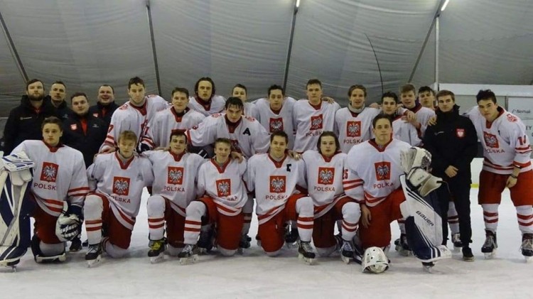 Wychowanek UKS Bombek zagrał w hokejowym Turnieju Czterech Narodów.