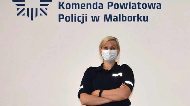 Malbork. Nowa policjantka w komendzie – trwa nabór do służby.