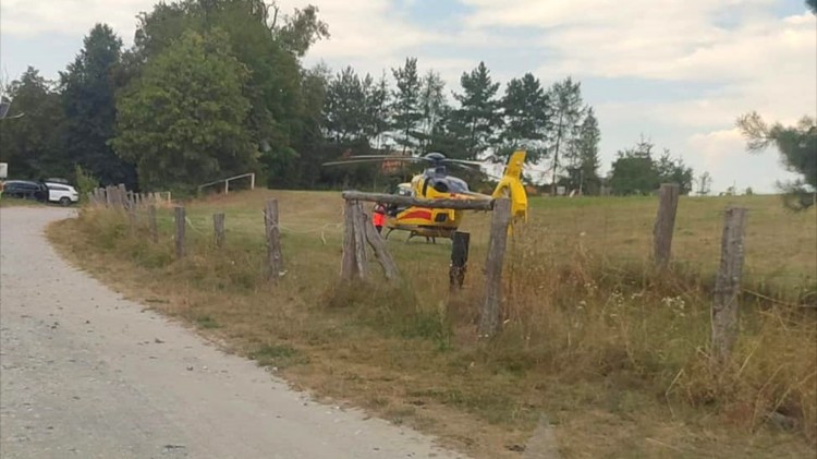Przezmark. Groźny wypadek nad jeziorem – skacząc do wody doznał urazu…