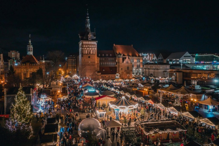 Poczuj świąteczny klimat w centrum Gdańska. W piątek otwarcie Jarmarku&#8230;