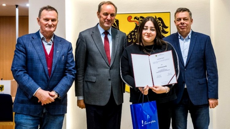 Malbork. Uczennica Technikum nr 3 radną Młodzieżowego Sejmiku Województwa&#8230;
