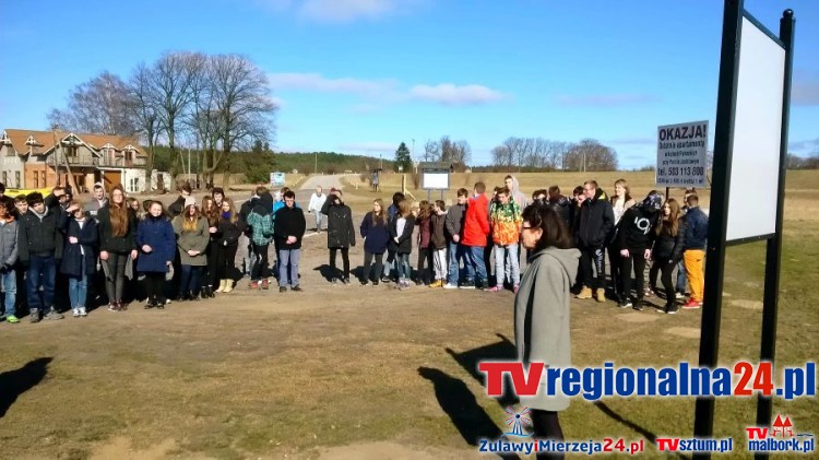 Mikoszewo. „Nigdy więcej wojny” - hołd zamordowanym oraz poległym&#8230;