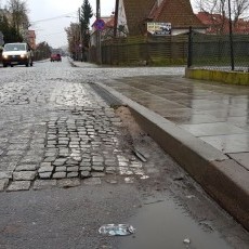 "Progi Charzewskiego" powróciły na Szopena i Toruńską. Kto zapłaci…