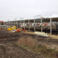 Budowa pawilonu handlowego na Chodkiewicza w Malborku. Zobacz postęp…