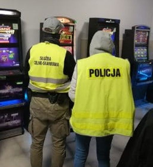 Malbork.  Kolejne nielegalne automaty zarekwirowane przez policję.