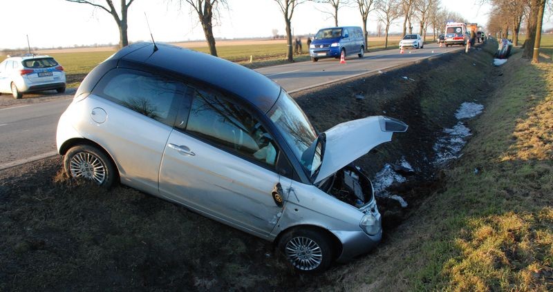 DK55. Poszkodowane w wypadku małe dziecko trafiło do szpitala.