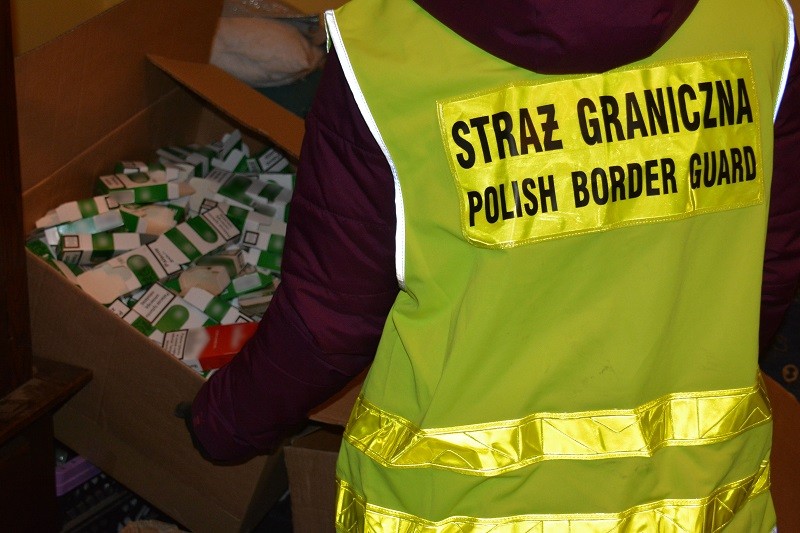Powiat nowodworski. Zlikwidowano wytwórnię nielegalnych papierosów.