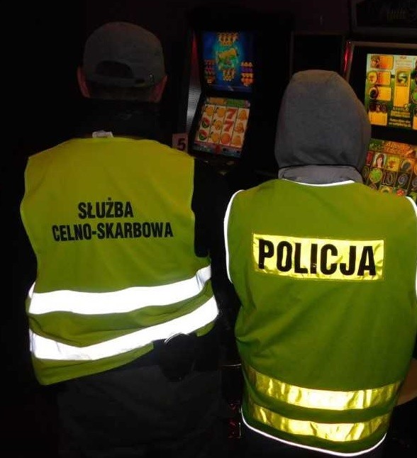 KAS zabezpieczyła nielegalne automaty do gier o wartości ponad 1 mln zł.