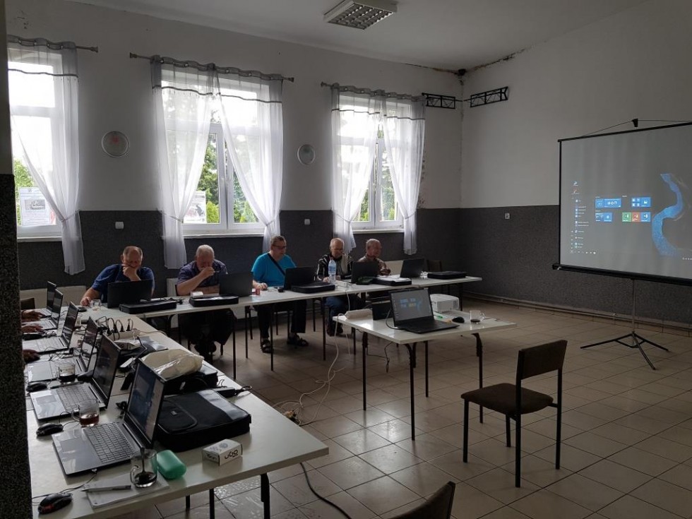 Gmina Miłoradz. Darmowe tablety dla seniorów. Weź udział w kursie kompetencji cyfrowych on-line.
