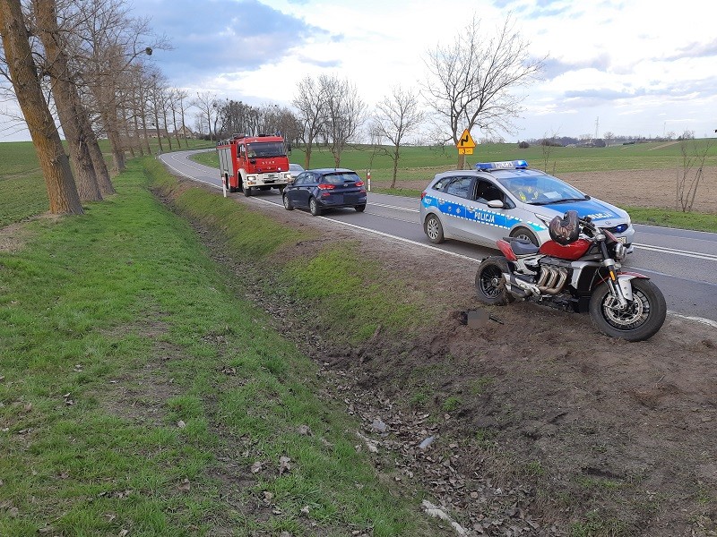 Pijani kierowcy, agresywny pieszy i zderzenie osobówki z motocyklem - raport sztumskich służb mundurowych.