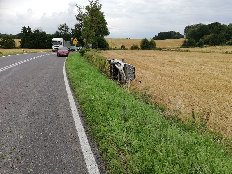 Stracił panowanie nad pojazdem i doprowadził do wypadku – raport sztumskich służb mundurowych.