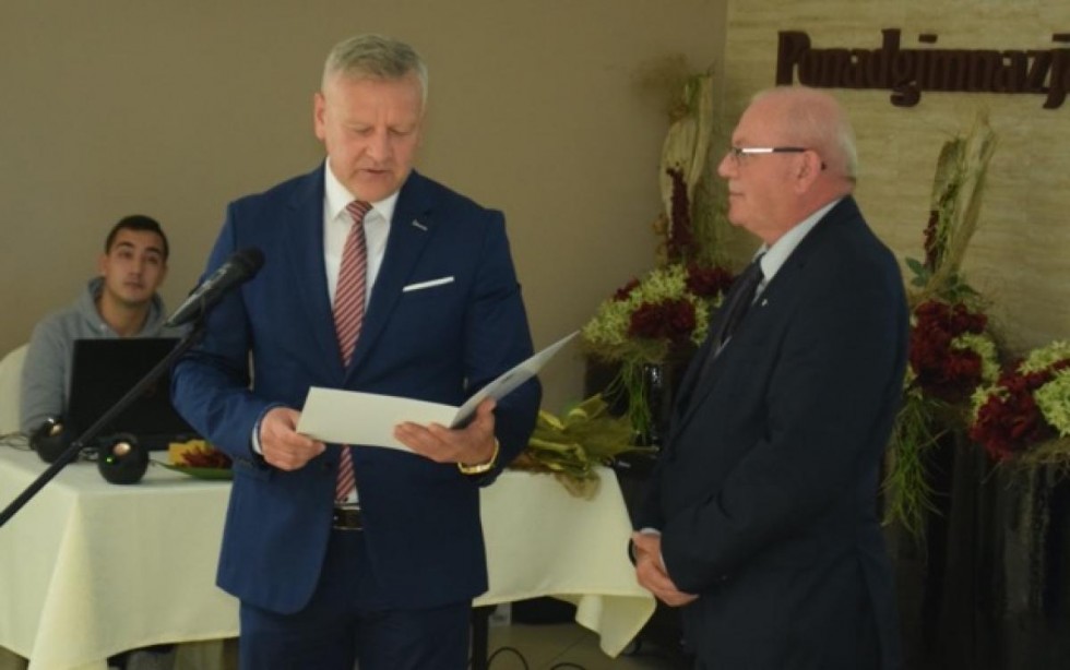 Malbork. Wręczono nagrody starosty i kuratora oświaty dla nauczycieli.