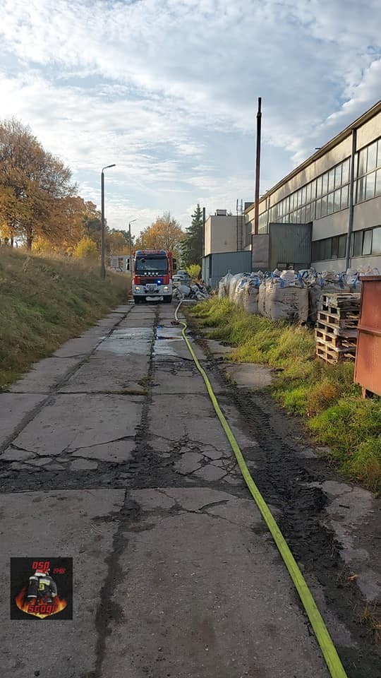 Malbork. Pożar w hali na Rakowcu. Zobacz wideo 26 października 2021