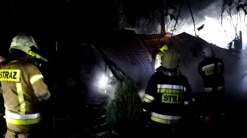 Sztutowo. Jedna osoba poszkodowana w pożarze domku letniskowego.