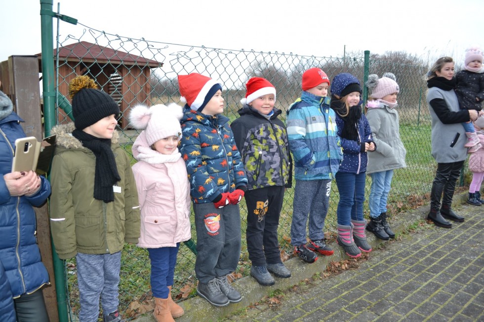 Gmina Stare Pole. Bajkowy Złomek w Zaprzęgu Świętego Mikołaja.