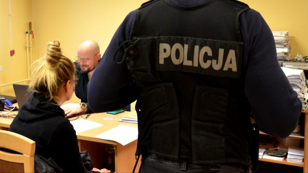 6 osób zatrzymanych w związku z procederem wystawiania fałszywych certyfikatów covidowych, w tym mężczyzna z powiatu sztumskiego.