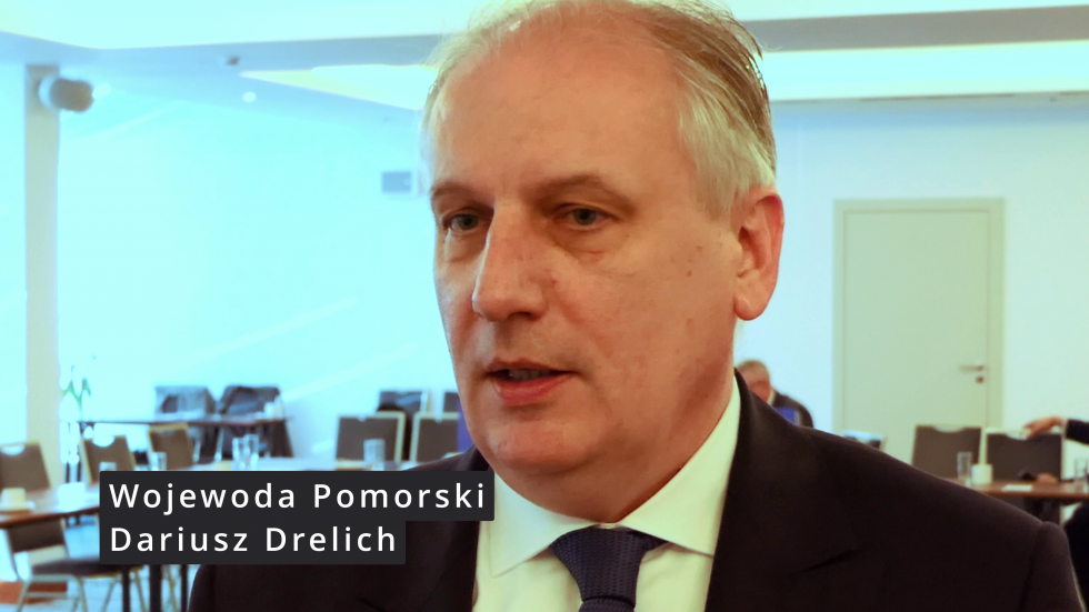 Krynica Morska. Wkrótce przedterminowe wybory. Wojewoda Pomorski Dariusz Drelich komentuje odsunięcie od władzy Krzysztofa Swata