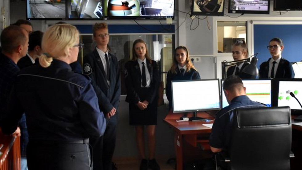 Malbork. Uczniowie klasy policyjnej poznawali tajniki pracy w przyszłym zawodzie.
