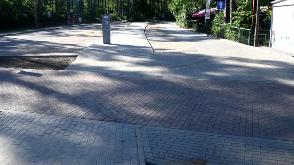 Stegna. Nowe zatoki parkingowe na ul. Morskiej.