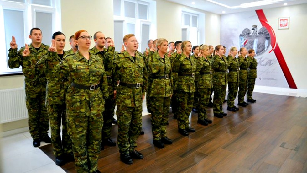 WMOSG. Ślubowanie nowo przyjętych oraz wyróżnienia i odznaczenia dla zasłużonych funkcjonariuszy.