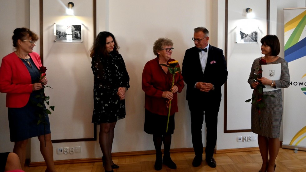 Nowy Dwór Gdański. Nagrody dla nauczycieli z okazji Dnia Edukacji Narodowej.