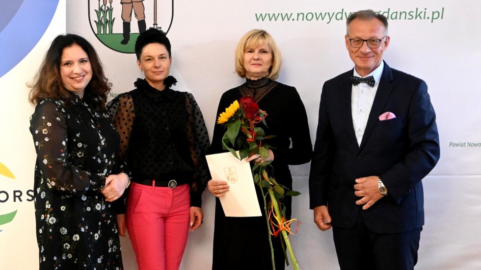 Nowy Dwór Gdański. Nagrody dla nauczycieli z okazji Dnia Edukacji Narodowej.
