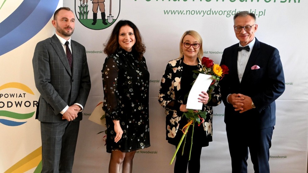 Nowy Dwór Gdański. Nagrody dla nauczycieli z okazji Dnia Edukacji Narodowej.