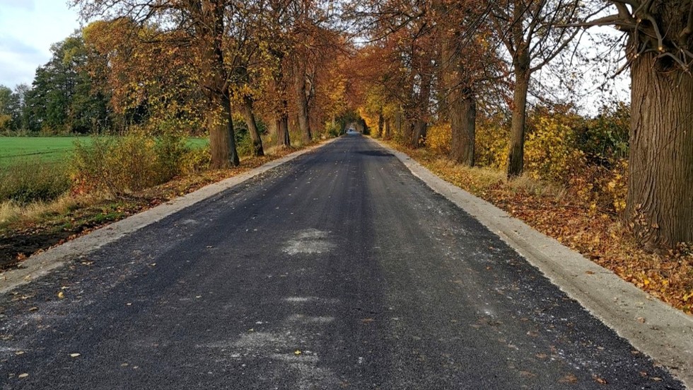 Gmina Miłoradz. W Gnojewie i Kończewicach zmodernizowano drogi.