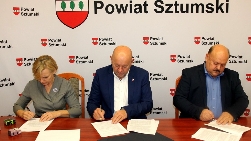 Sztum. Podpisano umowy o dofinansowanie projektów z PFRON.