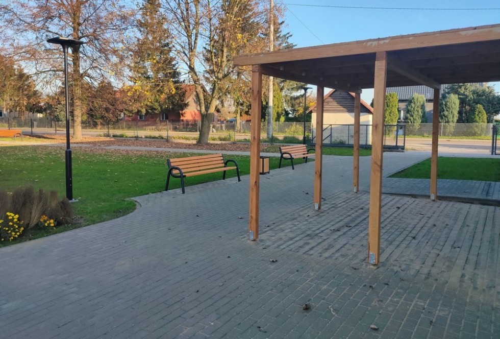 Gmina Miłoradz. Nowa przestrzeń przy Centrum Aktywności Seniora.