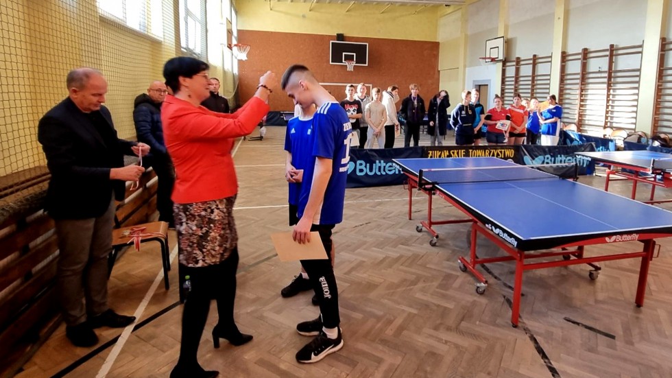Nowy Dwór Gdański. Sukces drużyny ZS w Półfinale Wojewódzkim w drużynowym tenisie stołowym.