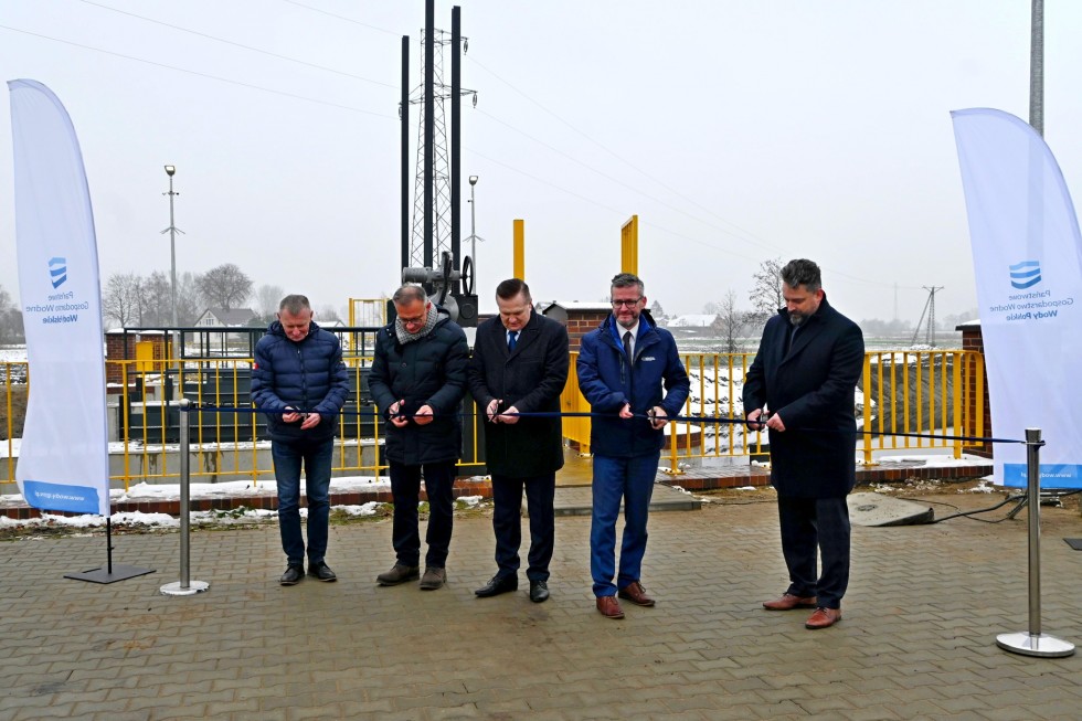 Nowy Dwór Gdański. Uroczyste otwarcie wrót przeciwsztormowych na rzece Tudze.
