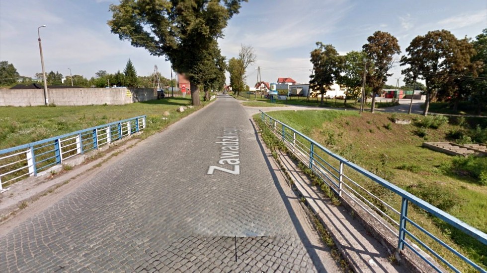 DW515. Wiadukt w Dzierzgoniu zamknięty dla ruchu samochodowego.