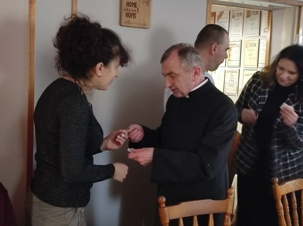Nowy Dwór Gdański. Wigilijne spotkanie uczestników Warsztatów Terapii Zajęciowej.