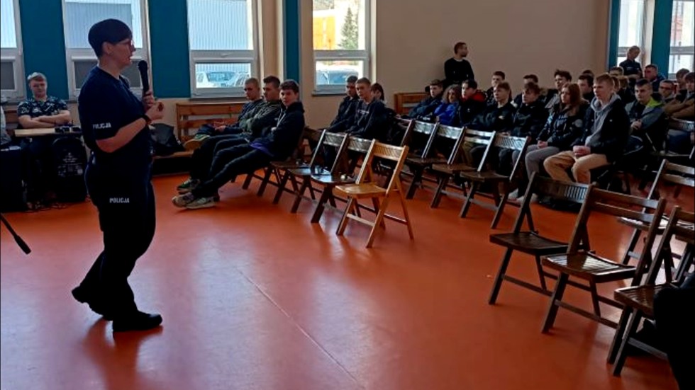 Powiat sztumski. Funkcjonariusze zachęcali do służby w policji.